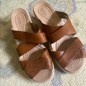 Crocs Women’s Brown Sandals Espadrilles size 9W